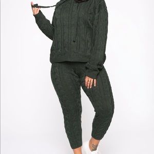 Fashion Nova - Can You Knit? Sweater Set